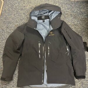 Arc’teryx Alpha SV